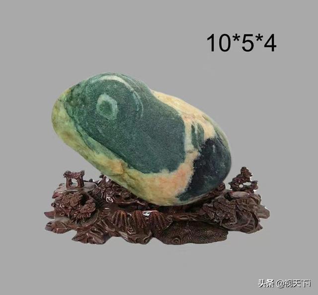 玩石靠的是眼力,有人说靠实力,还有人说靠运气,您认为呢?-第6张图片-翡翠网 玩石靠的是眼力,有人说靠实力,还有人说靠运气,您认为呢?-第6张图片-翡翠网