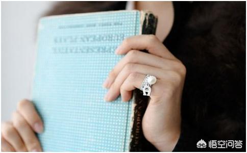 戒指戴在每个手指的含义？-第5张图片-翡翠网