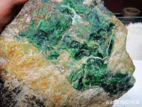 翡翠赌石你分得清几个场口?-第16张图片-翡翠网 翡翠赌石你分得清几个场口?-第16张图片-翡翠网