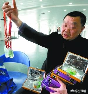 一些街上卖的10元手镯都是从哪来的?-第6张图片-翡翠网 一些街上卖的10元手镯都是从哪来的?-第6张图片-翡翠网