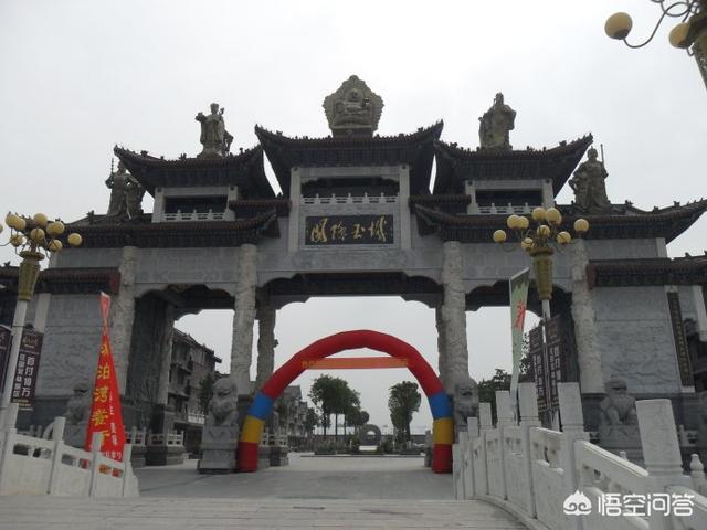 一些街上卖的10元手镯都是从哪来的?-第2张图片-翡翠网 一些街上卖的10元手镯都是从哪来的?-第2张图片-翡翠网