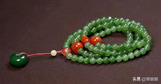 30岁左右的女人,戴什么样的珠宝首饰更能体现高级感?-第2张图片-翡翠网 30岁左右的女人,戴什么样的珠宝首饰更能体现高级感?-第2张图片-翡翠网