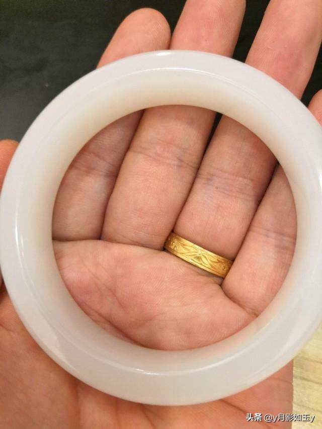 为什么玉有灵性?-第7张图片-翡翠网 为什么玉有灵性?-第7张图片-翡翠网