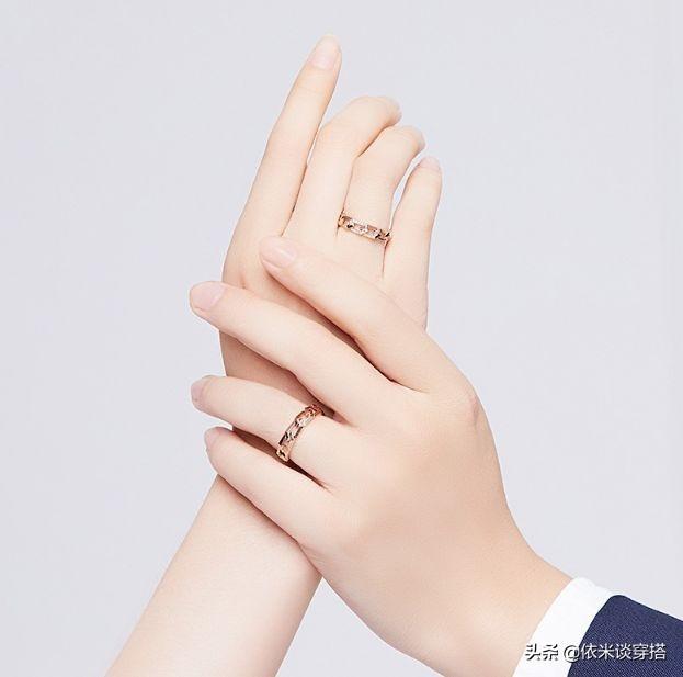 戴戒指光好看就行吗?戒指的戴法和意义重要吗?-第6张图片-翡翠网 戴戒指光好看就行吗?戒指的戴法和意义重要吗?-第6张图片-翡翠网