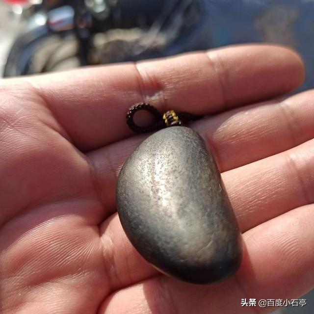 请大神帮忙看下这块料子?-第3张图片-翡翠网 请大神帮忙看下这块料子?-第3张图片-翡翠网