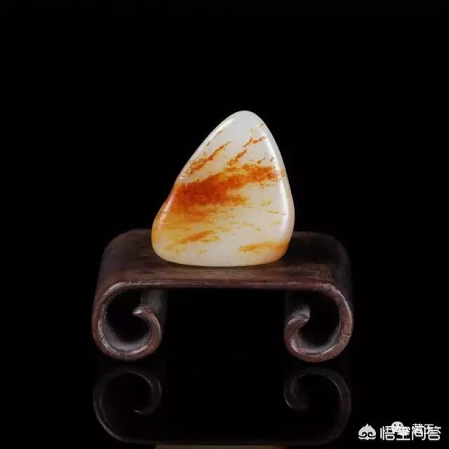 玩料为何会成为和田玉籽料中最贵的一族？-第12张图片-翡翠网