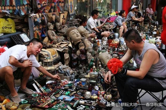 这样的老玉和田玉有收藏价值吗?-第1张图片-翡翠网 这样的老玉和田玉有收藏价值吗?-第1张图片-翡翠网