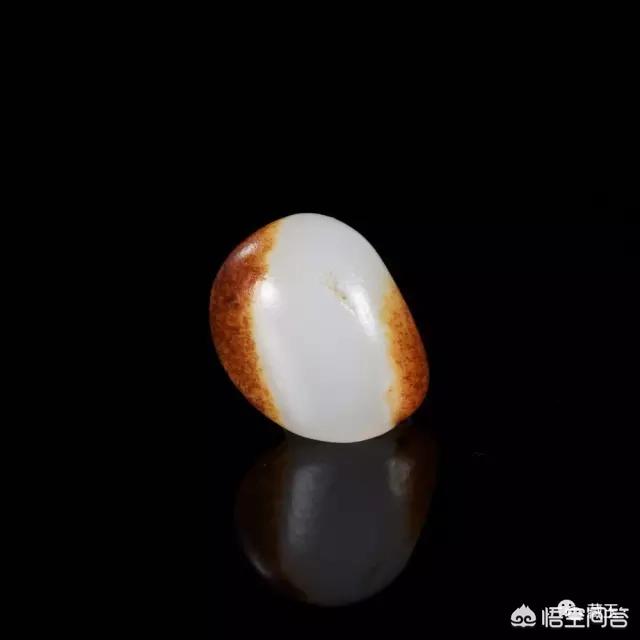 玩料为何会成为和田玉籽料中最贵的一族？-第2张图片-翡翠网