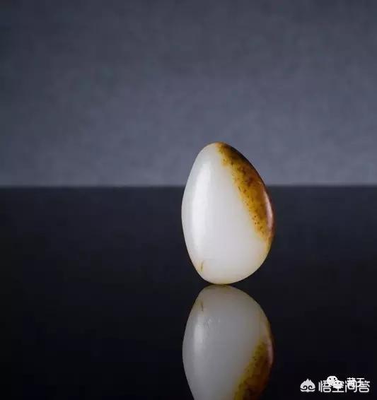 玩料为何会成为和田玉籽料中最贵的一族？-第10张图片-翡翠网