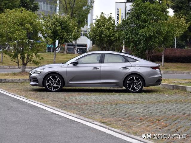 大家买车都有哪些赠品？-第2张图片-翡翠网