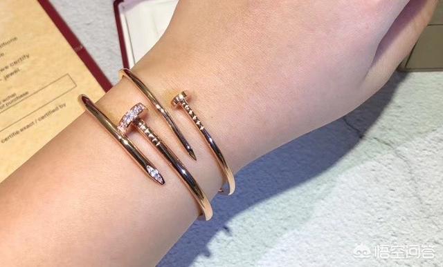 40岁了戴什么样的手镯好看?-第11张图片-翡翠网 40岁了戴什么样的手镯好看?-第11张图片-翡翠网