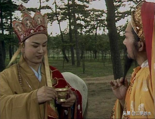 为什么唐僧带徒弟们吃素,却从来不在乎三个徒弟喝酒?-第4张图片-翡翠网 为什么唐僧带徒弟们吃素,却从来不在乎三个徒弟喝酒?-第4张图片-翡翠网
