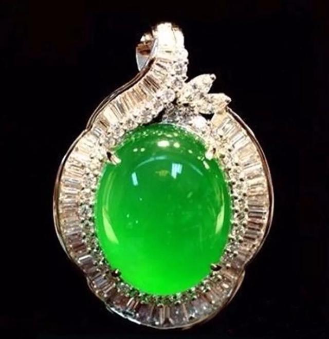 翡翠有哪五美?-第1张图片-翡翠网 翡翠有哪五美?-第1张图片-翡翠网