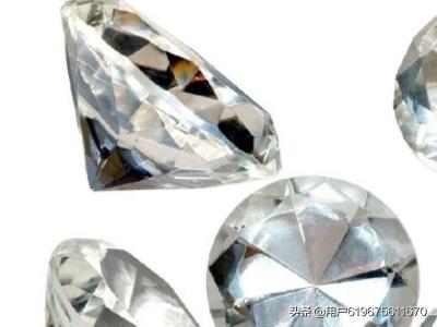 教你如何鉴别钻石的真伪?-第2张图片-翡翠网 教你如何鉴别钻石的真伪?-第2张图片-翡翠网
