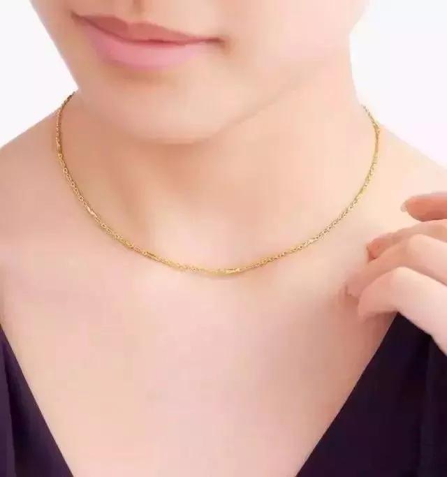 黄金项链一般多少克合适佩戴？-第2张图片-翡翠网