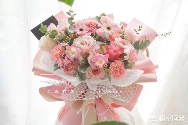 母亲节插花用什么主题好?-第2张图片-翡翠网 母亲节插花用什么主题好?-第2张图片-翡翠网