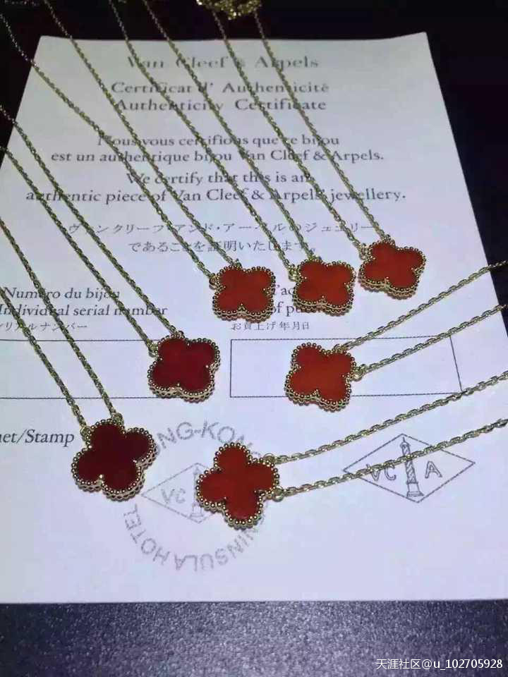 梵克雅宝18K金四叶草项链-第4张图片-翡翠网 梵克雅宝18K金四叶草项链-第4张图片-翡翠网