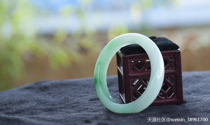 玉出云南——翡翠东方美，美在含蓄，美在温润-第11张图片-翡翠网