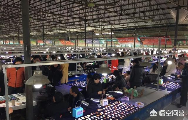 中国最大的和田玉籽料批发市场是在新疆吗？-第1张图片-翡翠网