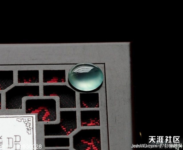 【大器翡翠】—— 玻璃种蓝水特色蛋面！-第5张图片-翡翠网
