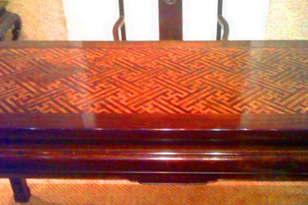 马未都一眼相中的雍正帝御桌，最后收入囊中，这是怎么回事？-第2张图片-翡翠网