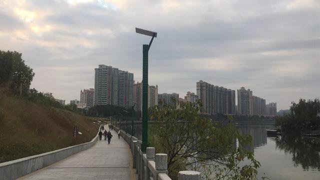 这个翡翠观音可以估价多少钱？-第9张图片-翡翠网