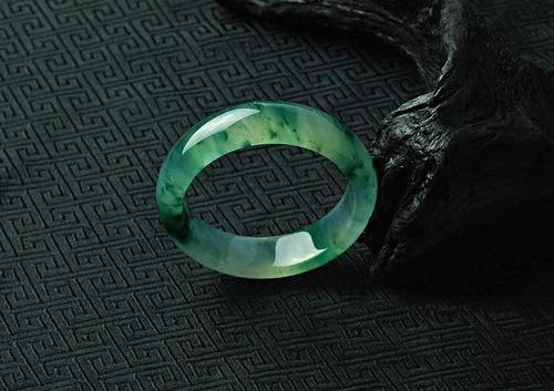 冰种翡翠有棉吗?-第3张图片-翡翠网 冰种翡翠有棉吗?-第3张图片-翡翠网