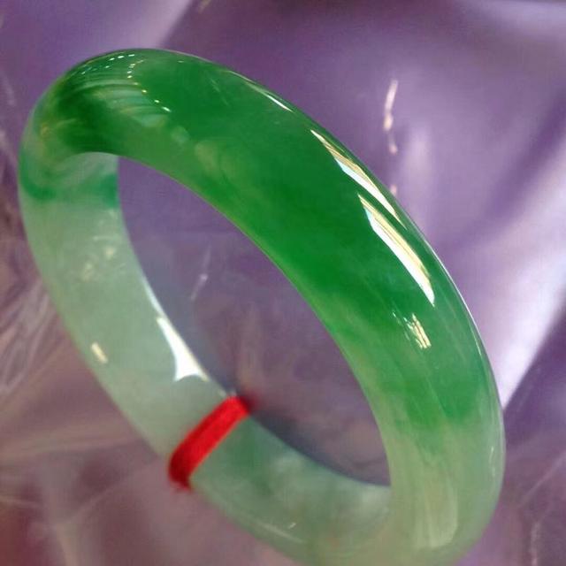 怎样欣赏翡翠的美丽？-第15张图片-翡翠网