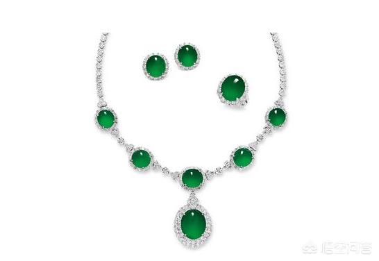 这是帝王绿翡翠吗?-第1张图片-翡翠网 这是帝王绿翡翠吗?-第1张图片-翡翠网