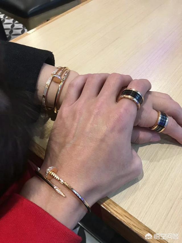 现在都有什么戒指品牌啊?-第3张图片-翡翠网 现在都有什么戒指品牌啊?-第3张图片-翡翠网