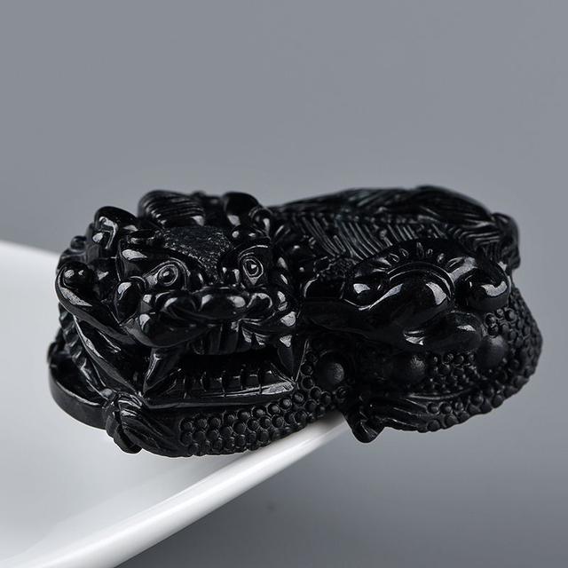 墨翠是不是翡翠?它产自哪里?-第4张图片-翡翠网 墨翠是不是翡翠?它产自哪里?-第4张图片-翡翠网