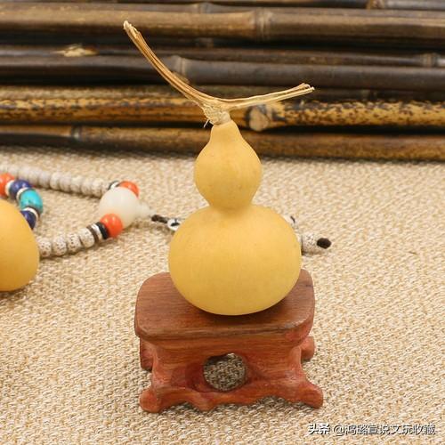 手捻葫芦盘玩的级别每个人都不同,那么最高级别的手捻葫芦玩家是啥样的?-第2张图片-翡翠网 手捻葫芦盘玩的级别每个人都不同,那么最高级别的手捻葫芦玩家是啥样的?-第2张图片-翡翠网