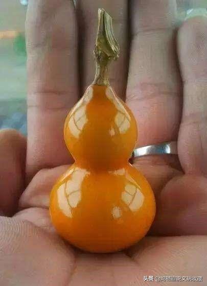 手捻葫芦盘玩的级别每个人都不同,那么最高级别的手捻葫芦玩家是啥样的?-第3张图片-翡翠网 手捻葫芦盘玩的级别每个人都不同,那么最高级别的手捻葫芦玩家是啥样的?-第3张图片-翡翠网