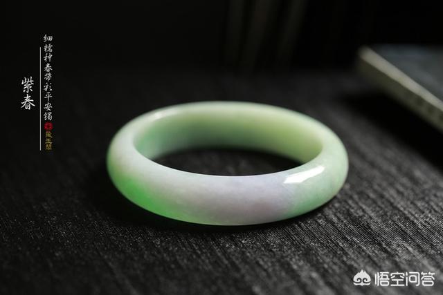 为什么一些女人爱戴翡翠手镯？翡翠手镯为何如此贵？-第1张图片-翡翠网