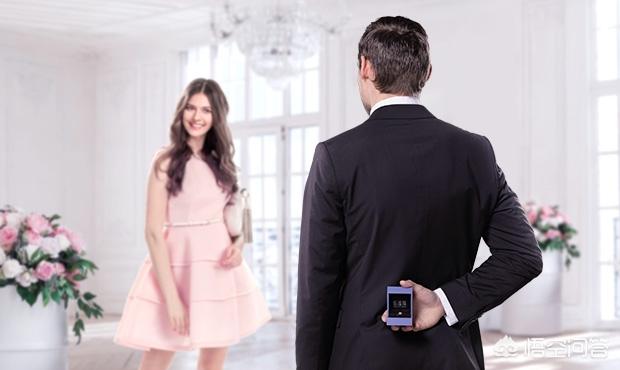 一般婚戒多少钱?有什么好的办法可以预算出婚戒的支出吗?-第3张图片-翡翠网 一般婚戒多少钱?有什么好的办法可以预算出婚戒的支出吗?-第3张图片-翡翠网