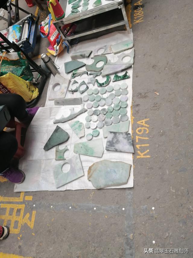 细糯化的翡翠手镯，2000买的，但是有一条五厘米棉线，值吗？-第20张图片-翡翠网