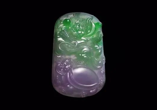 翡翠饰品的飘花和飘绿大不同！-第10张图片-翡翠网