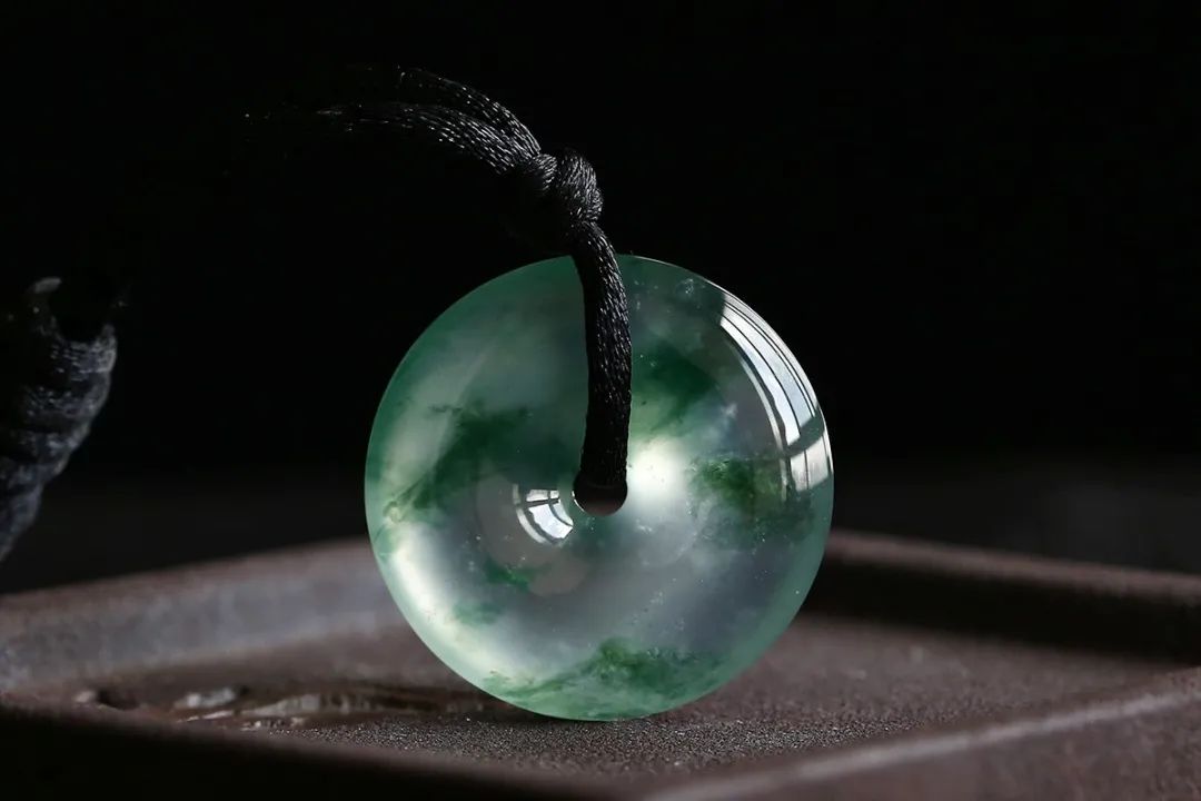 看懂了翡翠的光泽，你才算看懂了翡翠！