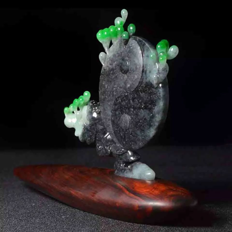 墨翠宛如一幅山水泼墨画,乌鸡种翡翠也美得另类,我们要如何区分它们呢?-第12张图片-翡翠网 墨翠宛如一幅山水泼墨画,乌鸡种翡翠也美得另类,我们要如何区分它们呢?-第12张图片-翡翠网