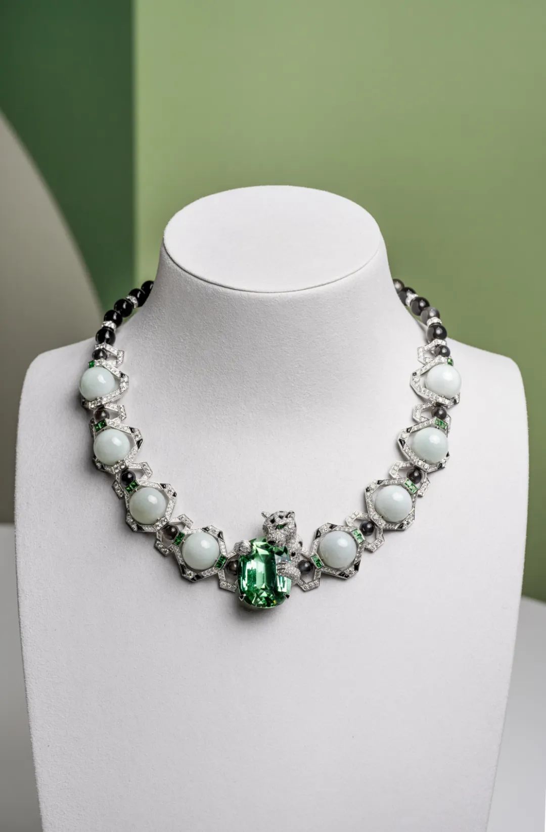 卡地亚全新BEAUTÉS DU MONDE高级珠宝展登陆上海-第2张图片-翡翠网