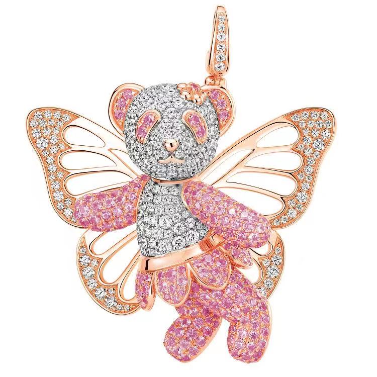 Qeelin麒麟珠宝推出“Bo Bo”系列吊坠新作粉色熊猫仙子-第2张图片-翡翠网 Qeelin麒麟珠宝推出“Bo Bo”系列吊坠新作粉色熊猫仙子-第2张图片-翡翠网