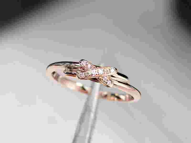 18k金钻石戒指18k金钻石戒指是什么材质金-第2张图片-翡翠网 18k金钻石戒指18k金钻石戒指是什么材质金-第2张图片-翡翠网