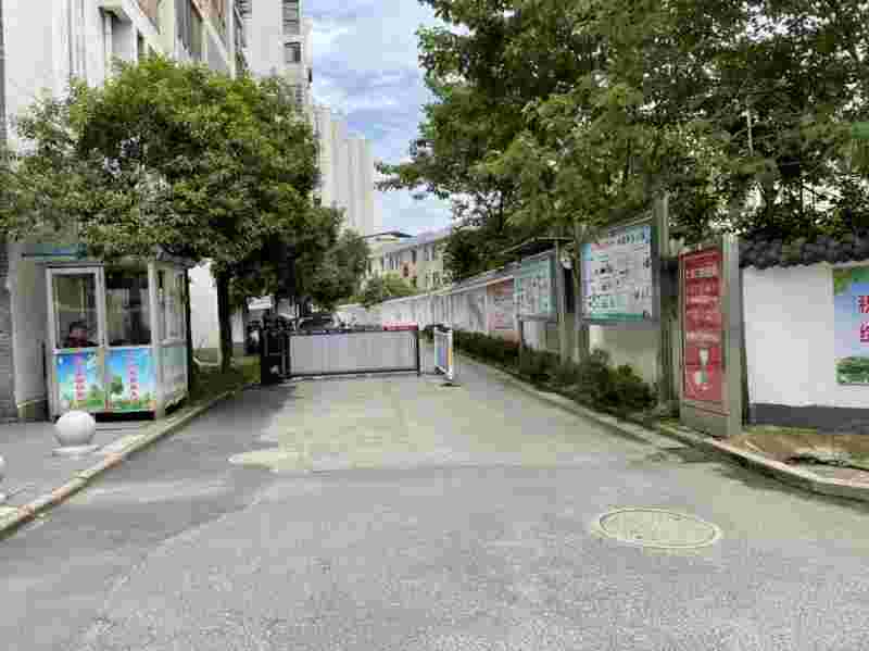 上饶黄金水岸,上饶黄金水岸物业电话-第1张图片-翡翠网