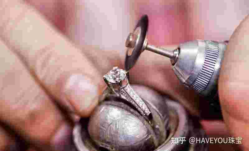 钻戒定制需要注意事项,钻戒定制流程-第1张图片-翡翠网