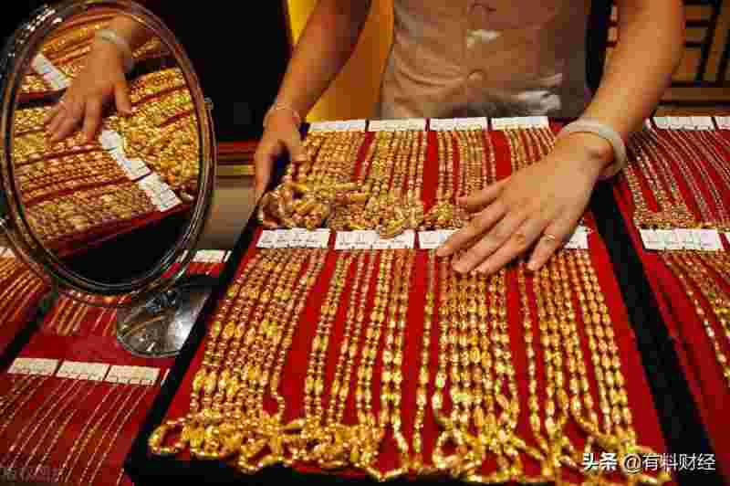 中国珠宝黄金多少钱一克2021年价格表中国珠宝黄金多少钱一克-第1张图片-翡翠网 中国珠宝黄金多少钱一克2021年价格表中国珠宝黄金多少钱一克-第1张图片-翡翠网