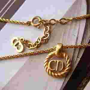 十大奢侈品项链排名宝格丽项链最经典的款式-第1张图片-翡翠网 十大奢侈品项链排名宝格丽项链最经典的款式-第1张图片-翡翠网