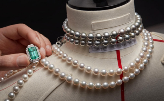 Louis Vuitton 高级珠宝项链亮相 大溪地珍珠与碧玺交相辉映-第2张图片-翡翠网 Louis Vuitton 高级珠宝项链亮相 大溪地珍珠与碧玺交相辉映-第2张图片-翡翠网