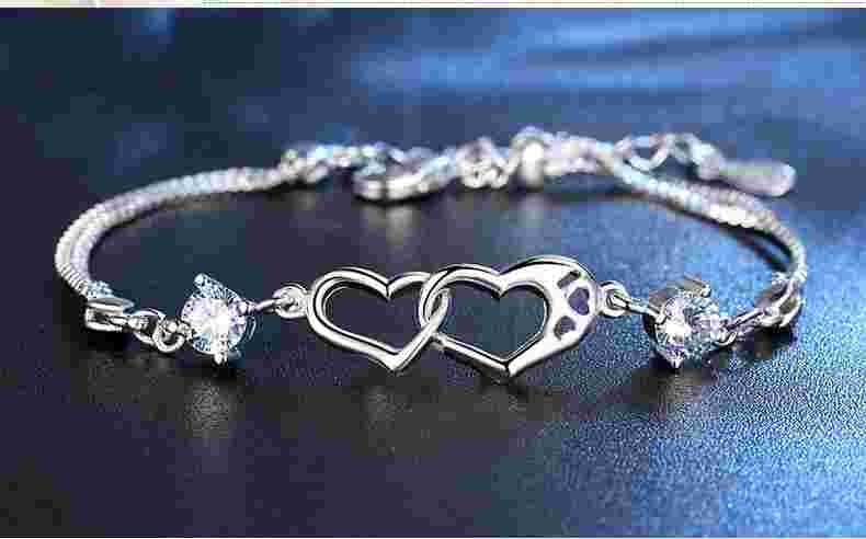 手饰品品牌排行榜,饰品品牌有哪些牌子-第1张图片-翡翠网 手饰品品牌排行榜,饰品品牌有哪些牌子-第1张图片-翡翠网