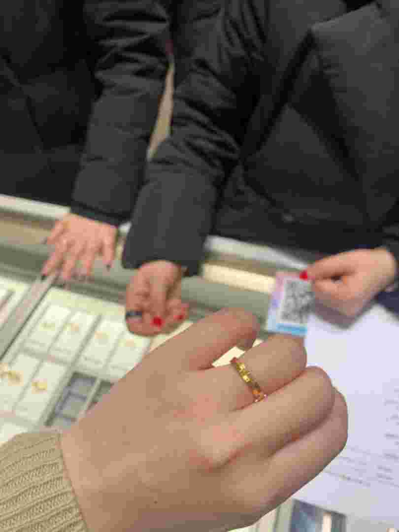 周大福9999黄金戒指,周大福9999黄金多少钱一克-第2张图片-翡翠网 周大福9999黄金戒指,周大福9999黄金多少钱一克-第2张图片-翡翠网