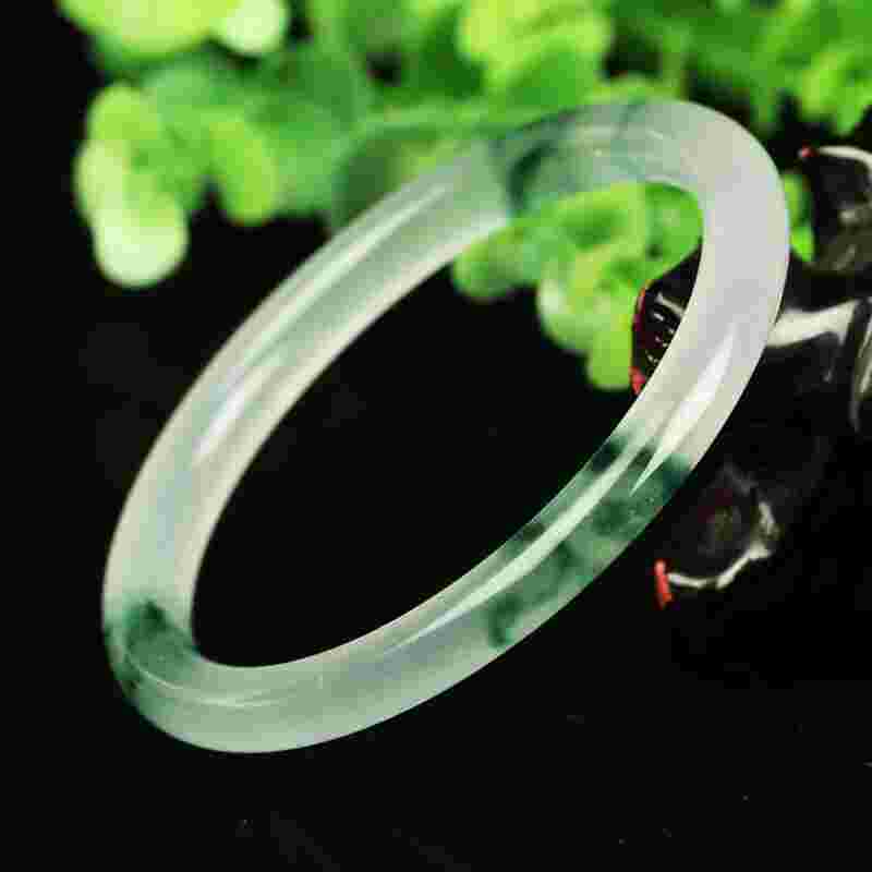 价格4万的冰种翡翠手镯应该是什么样的?,几万左右冰种翡翠手镯-第2张图片-翡翠网 价格4万的冰种翡翠手镯应该是什么样的?,几万左右冰种翡翠手镯-第2张图片-翡翠网